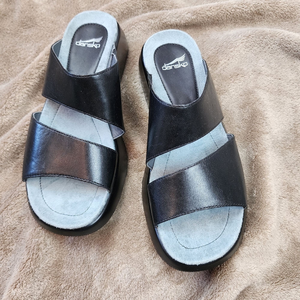 Dansko Black Lana Leather Two Strap Slide Slip On Sandals Size 37